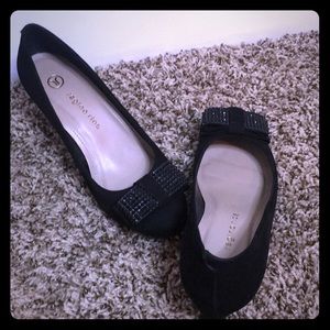 Regino Rios Black 2in Heel Women shoe with bow